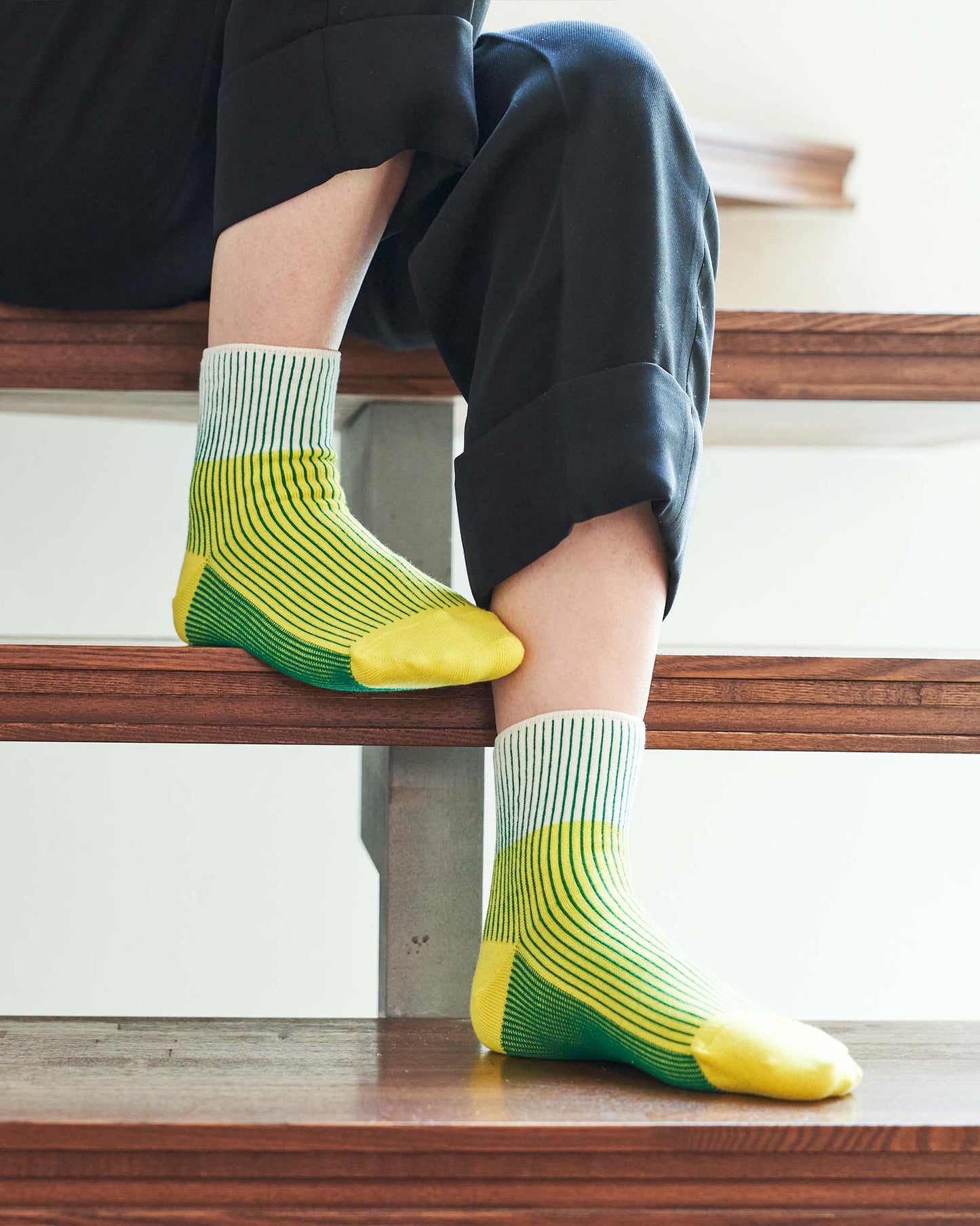 A FOUL WIND-ankle socks