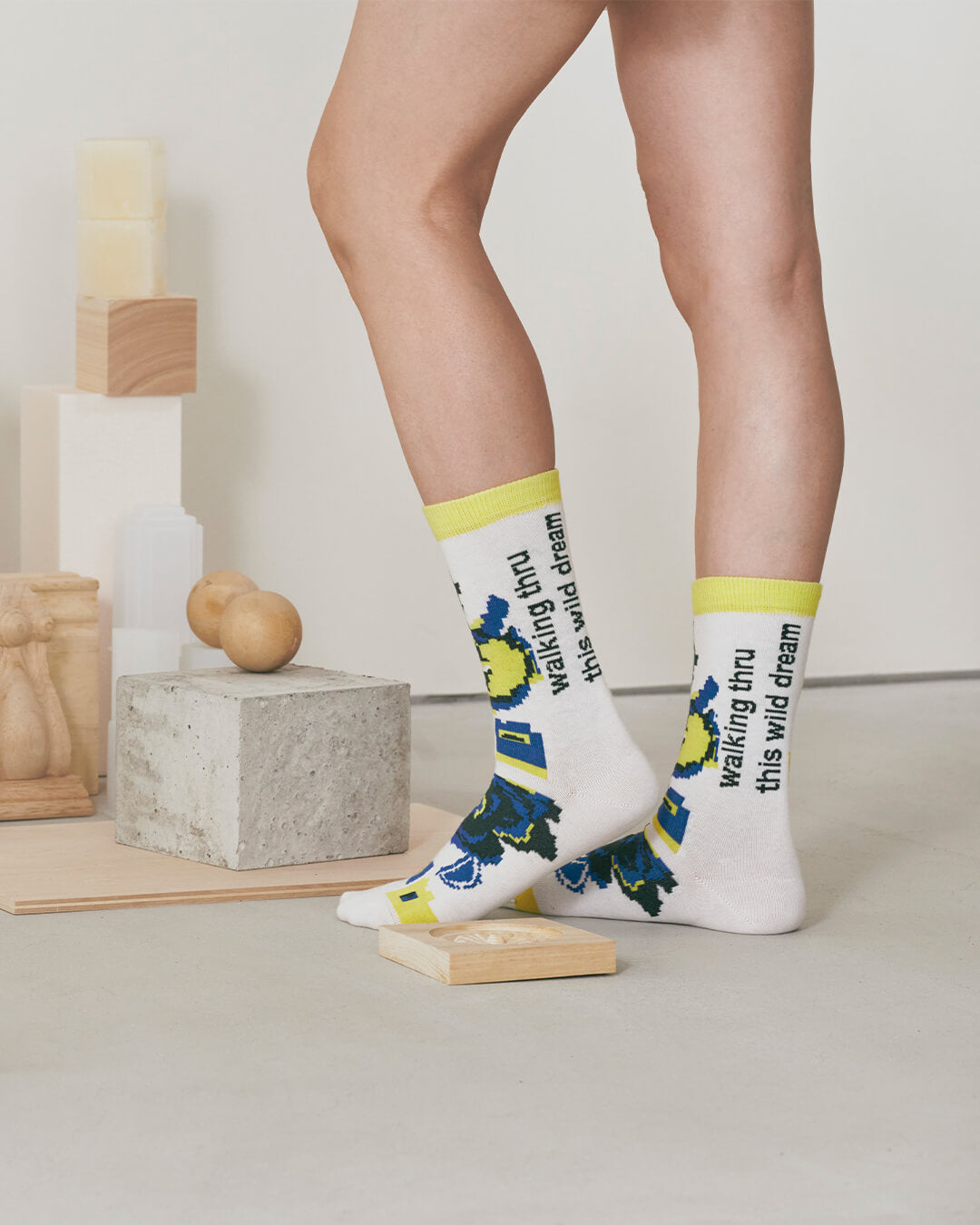 ROSE-cotton crew socks