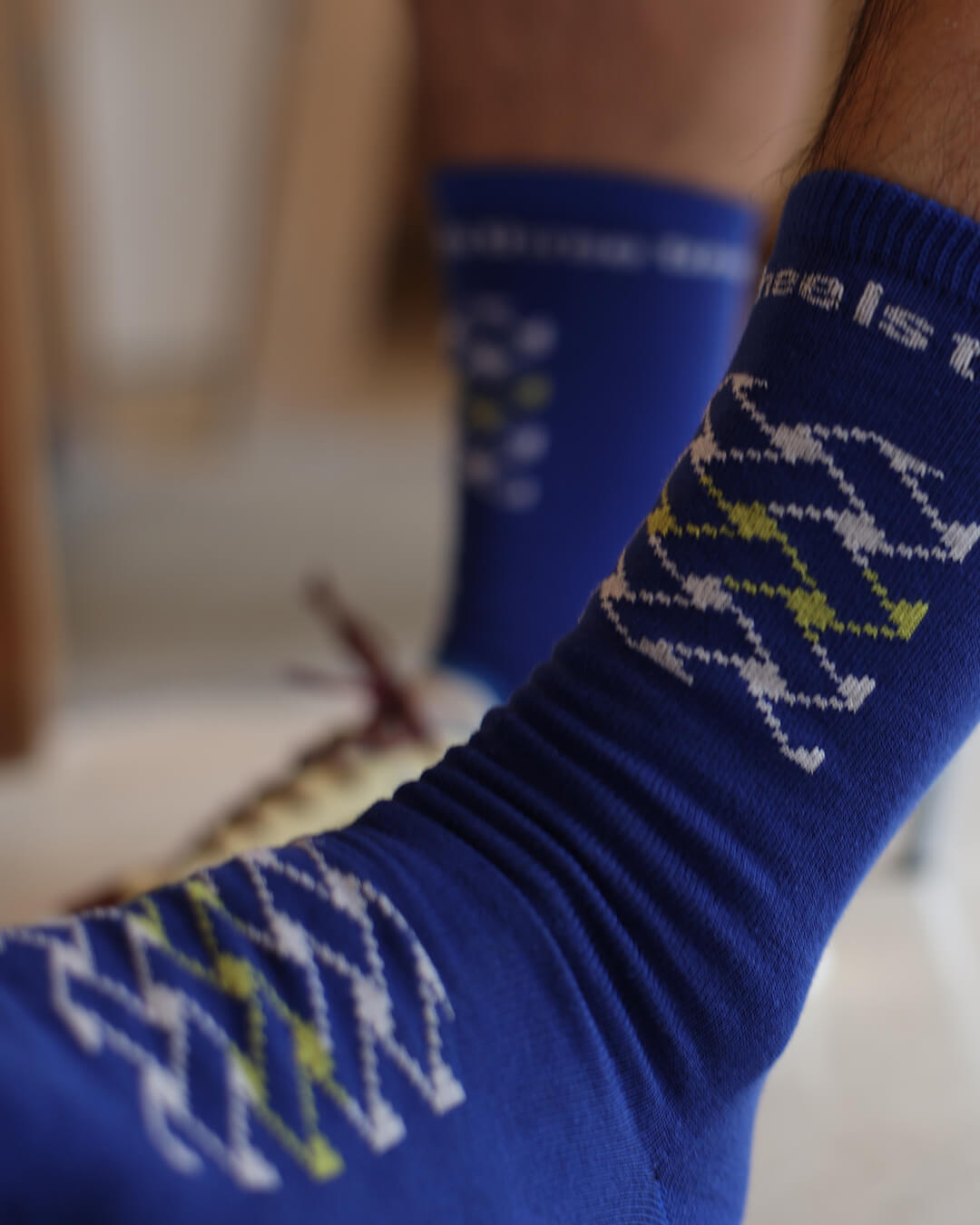WEAVE-cotton crew socks