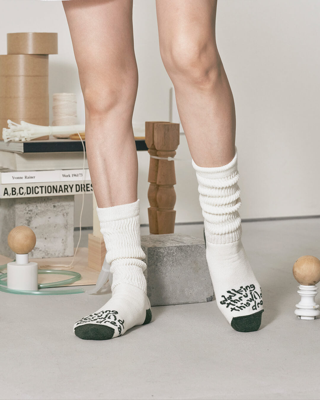 GRAFITTI-wool loose socks