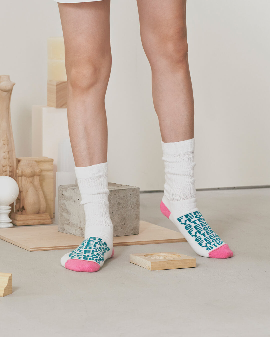 LETTER-cotton loose socks