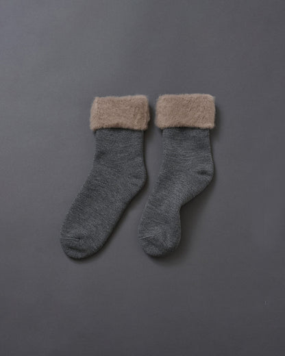 SIMPLE-fluffy socks