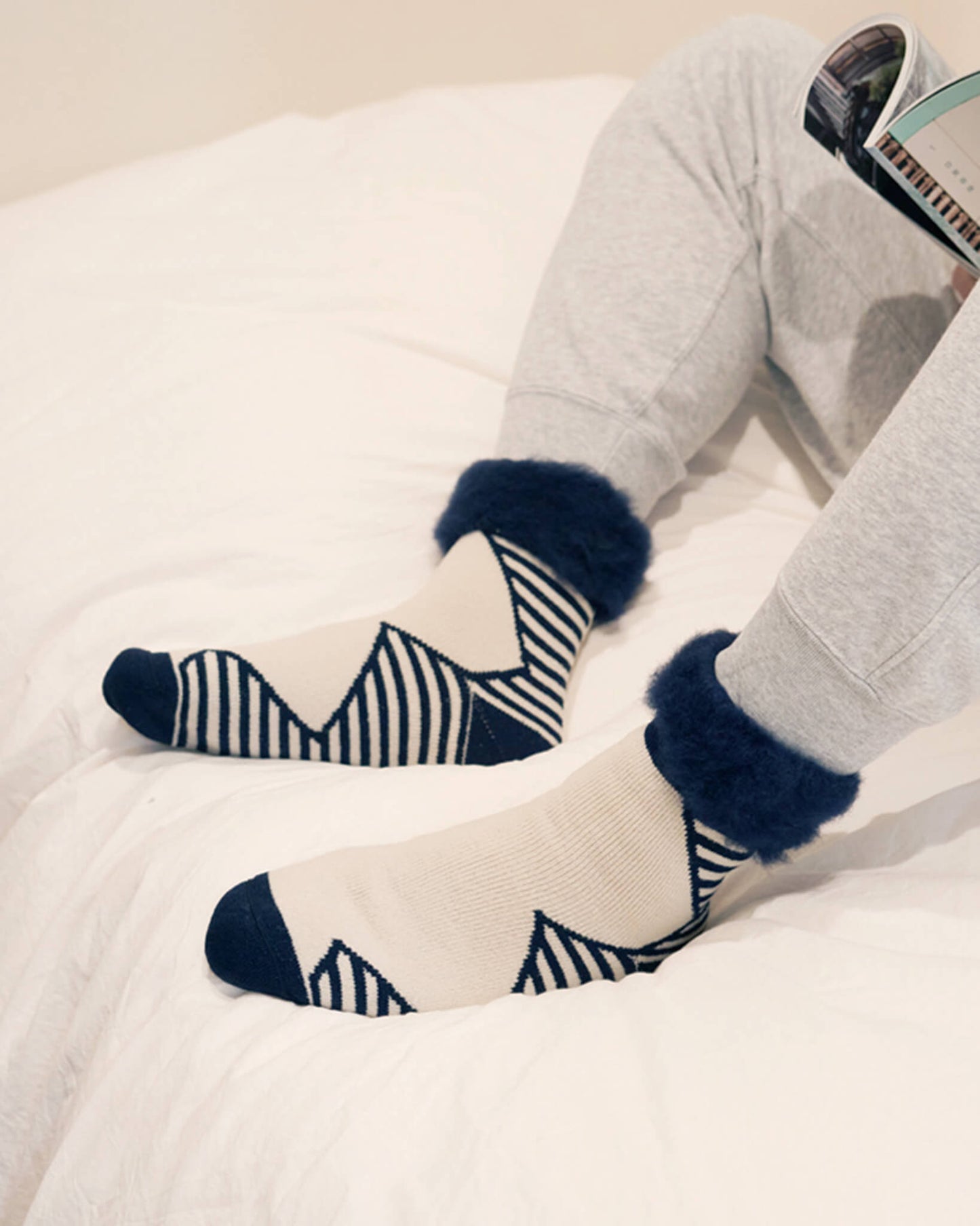 MOUNTAIN-fluffy socks