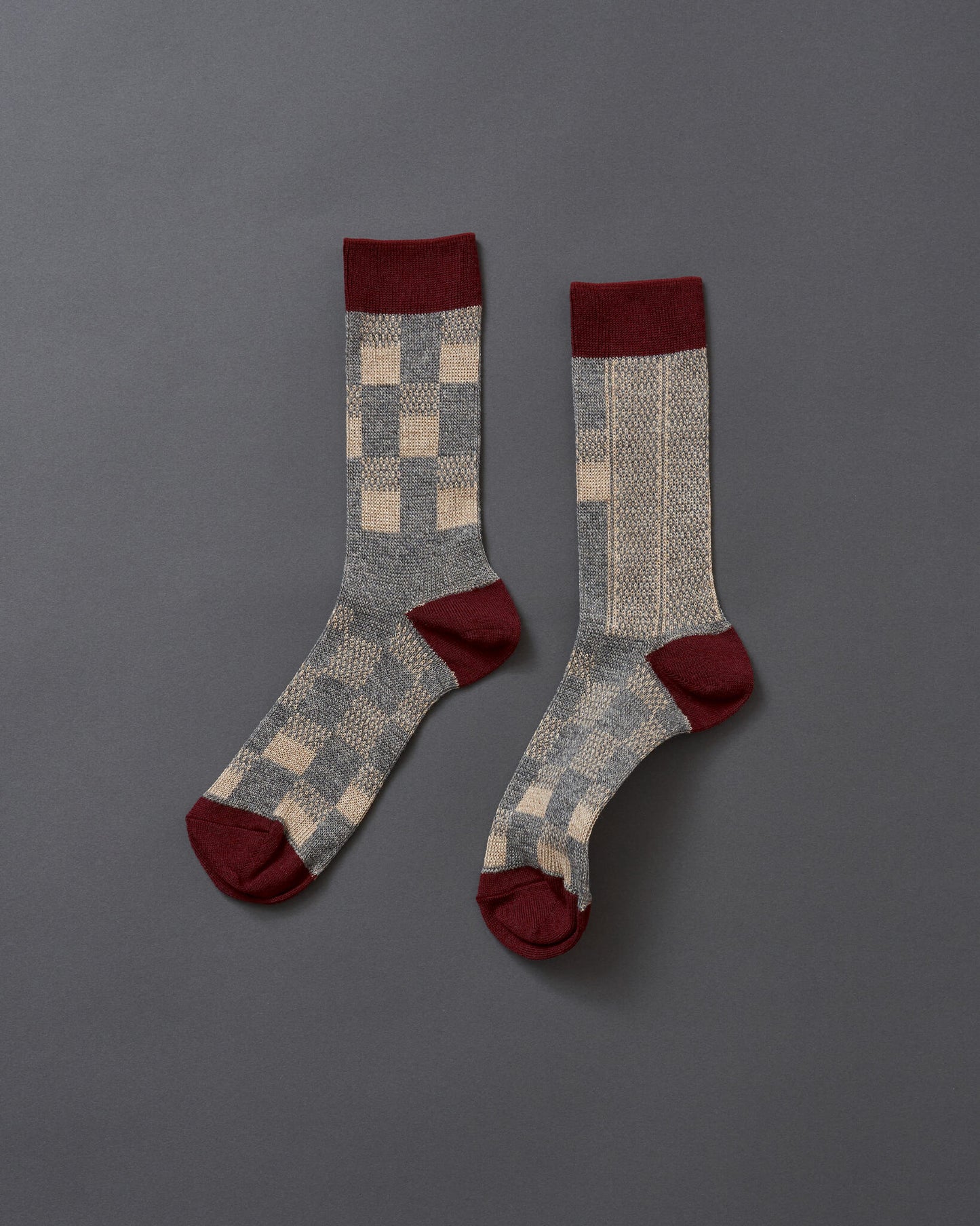 BISHOP-pattern socks