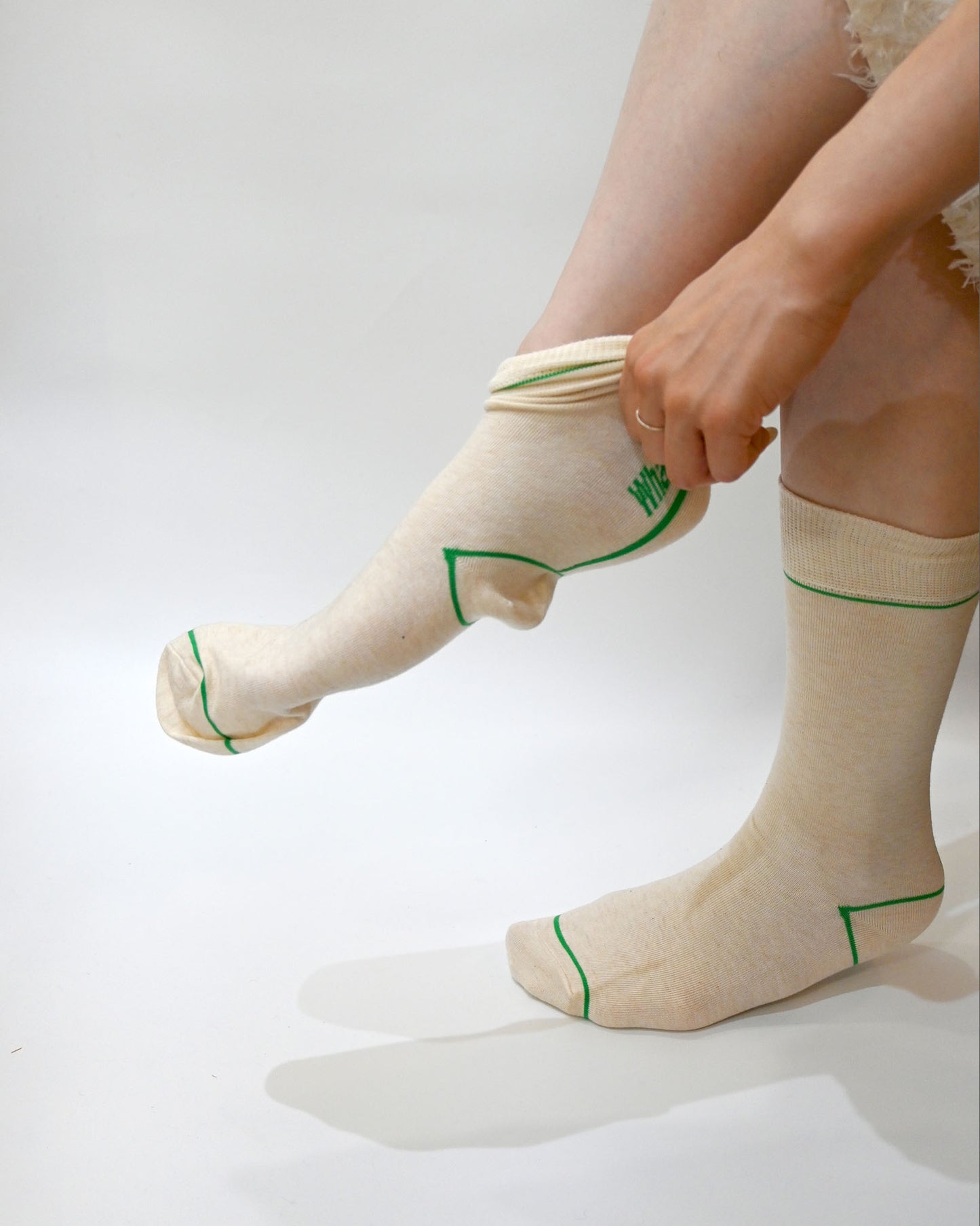 WE KNOW NOT-crew socks