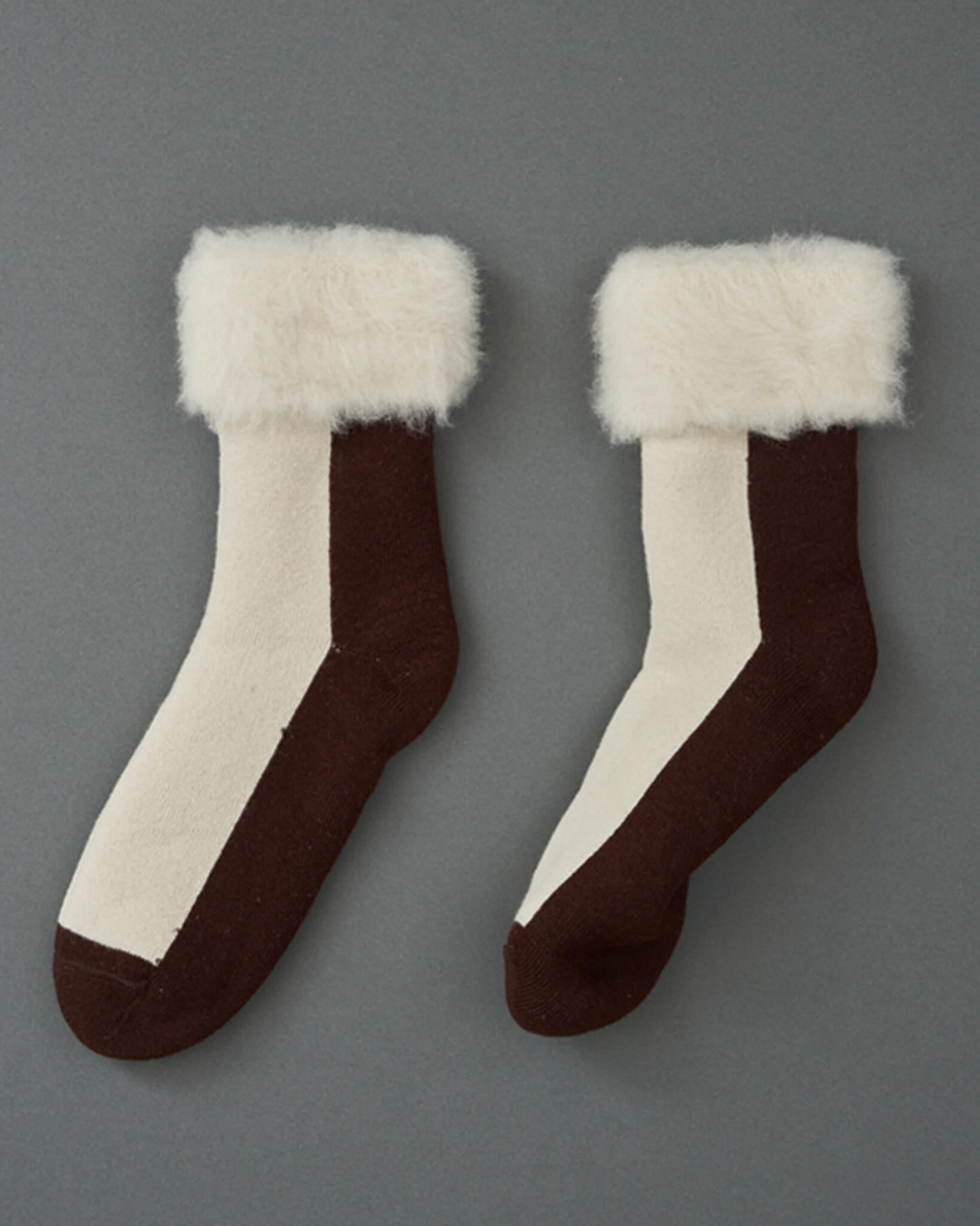 TWO TOUN-fluffy socks-brown