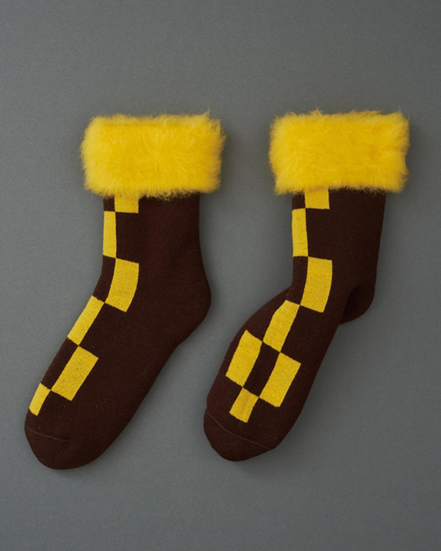 LATTICE-fluffy socks-brown