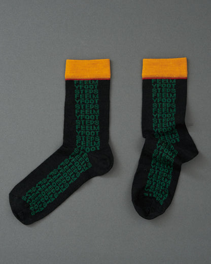LETTER-pattern socks-black